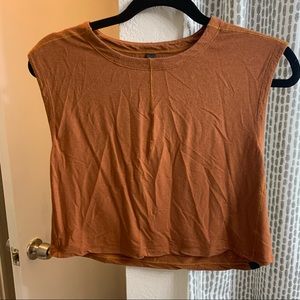 Lululemon cropped tank